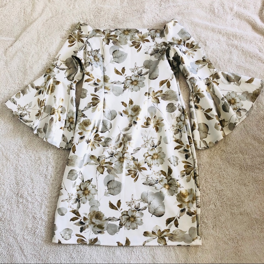 Off the shoulder bell sleeves floral dress - Picture 5 of 6